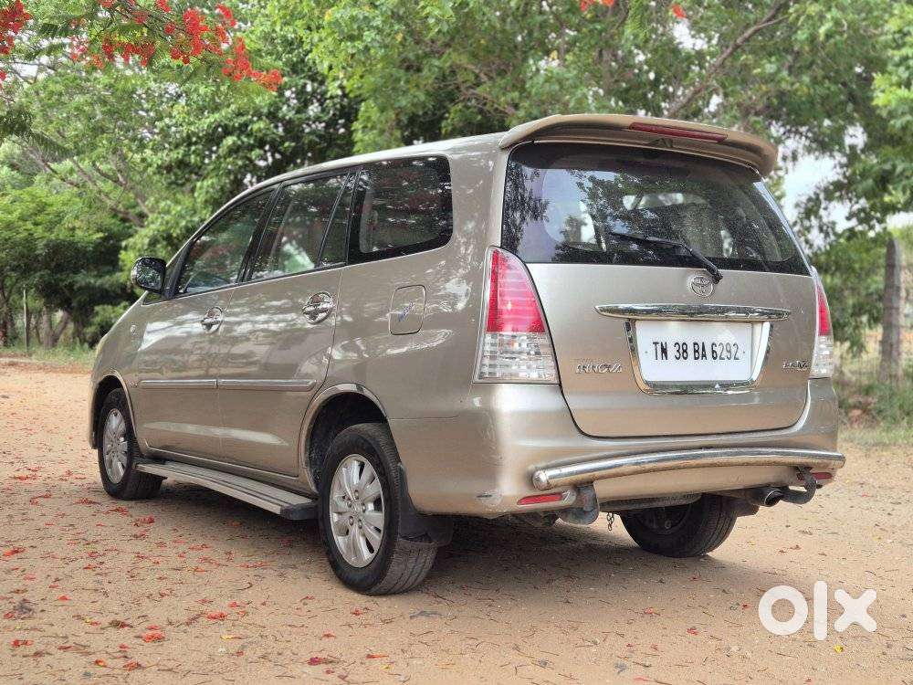 Toyota Innova 2.5 Vx 8 Str, 2010, Diesel