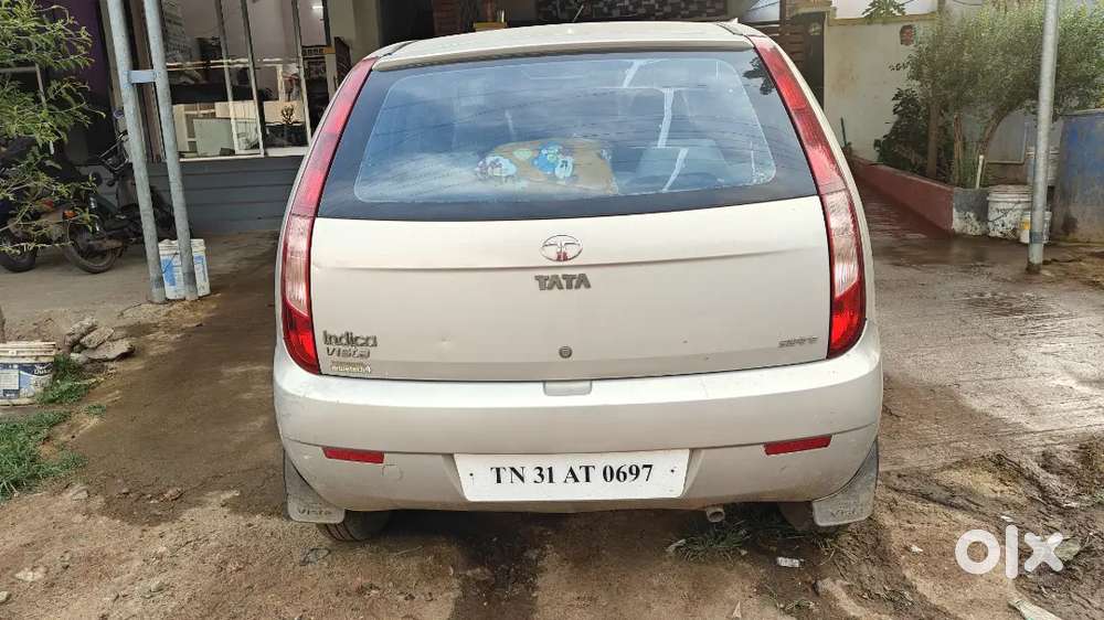 Tata Indica Vista Aqua 2011