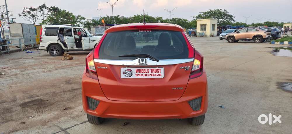 Honda Jazz V Cvt, 2015, Petrol