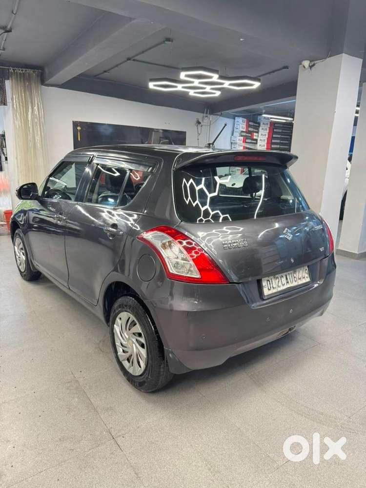 Maruti Suzuki Swift 2015 Petrol 25000 Km Driven With Service Record