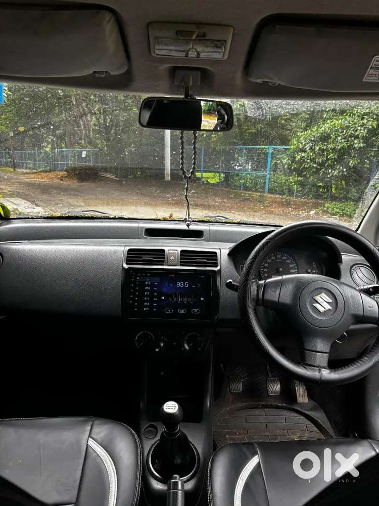 Maruti Suzuki Swift 2010 Year 1.3 Vxi