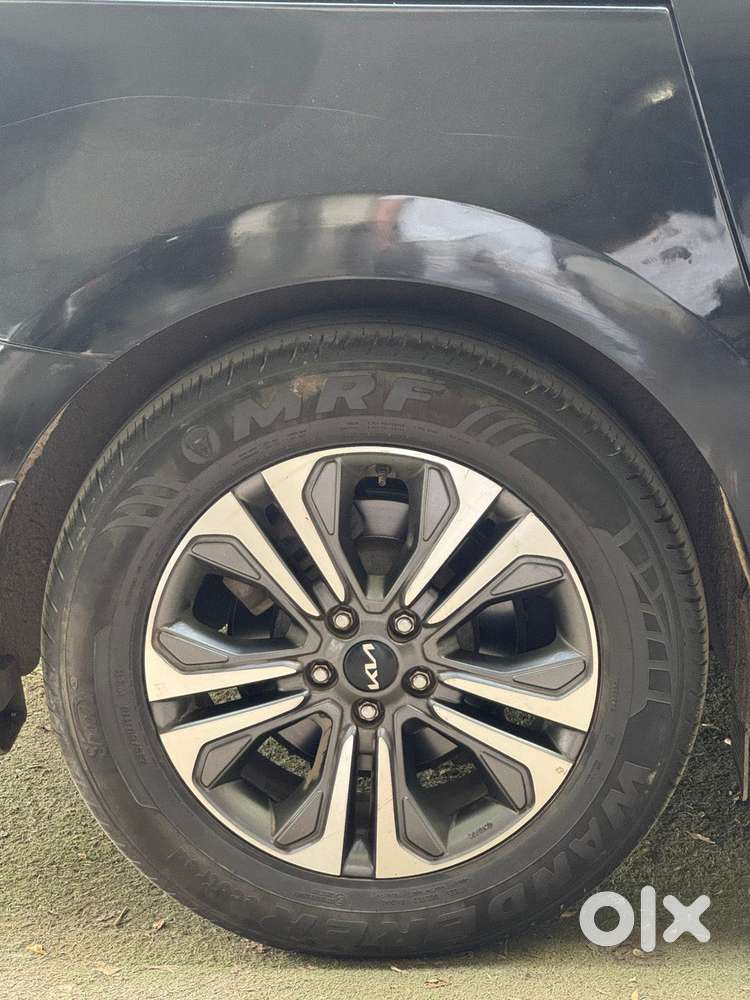 Kia Carnival Limousine Plus 7 Str, 2022, Diesel