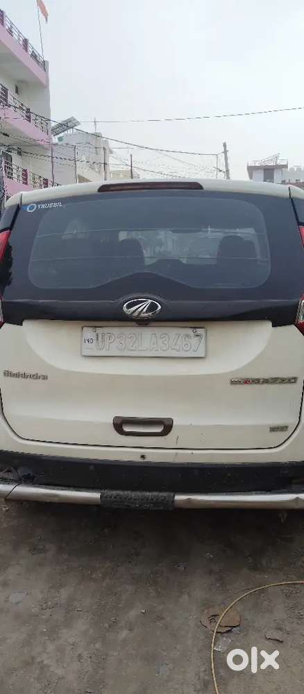 Mahindra Marazzo M4 2019