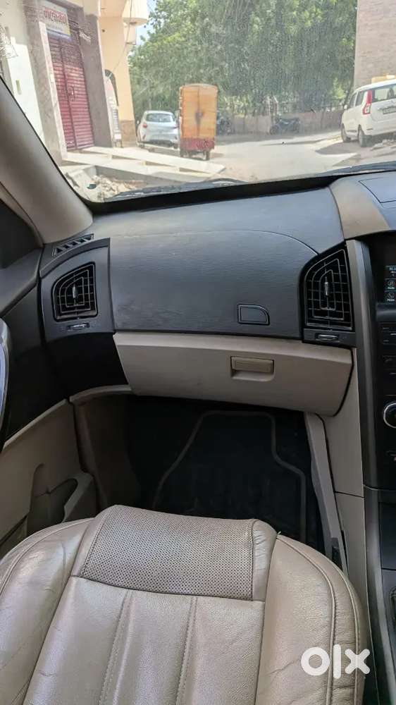 Mahindra Xuv500 2015 Diesel 115000 Km Driven