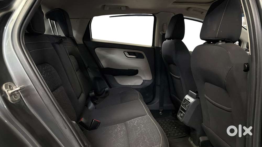 Tata Altroz Xza Plus (s), 2023, Petrol