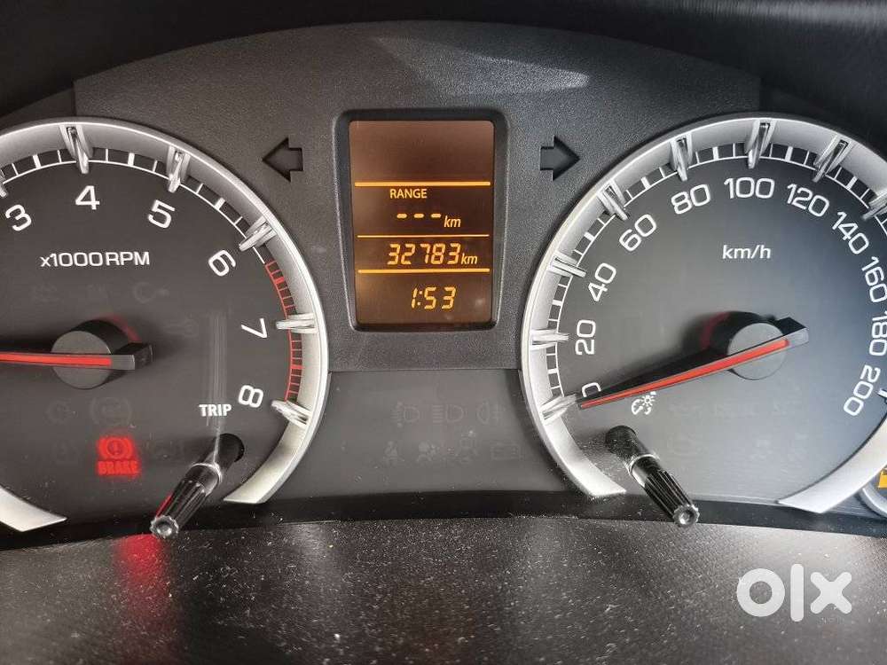 Maruti Suzuki Swift Dzire Vxi Optional, 2016, Petrol