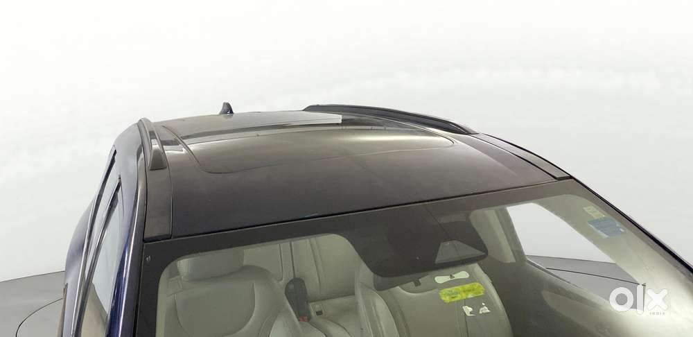 Mahindra Xuv700 2.0 Ax 7 Petrol Mt Str, 2021, Petrol