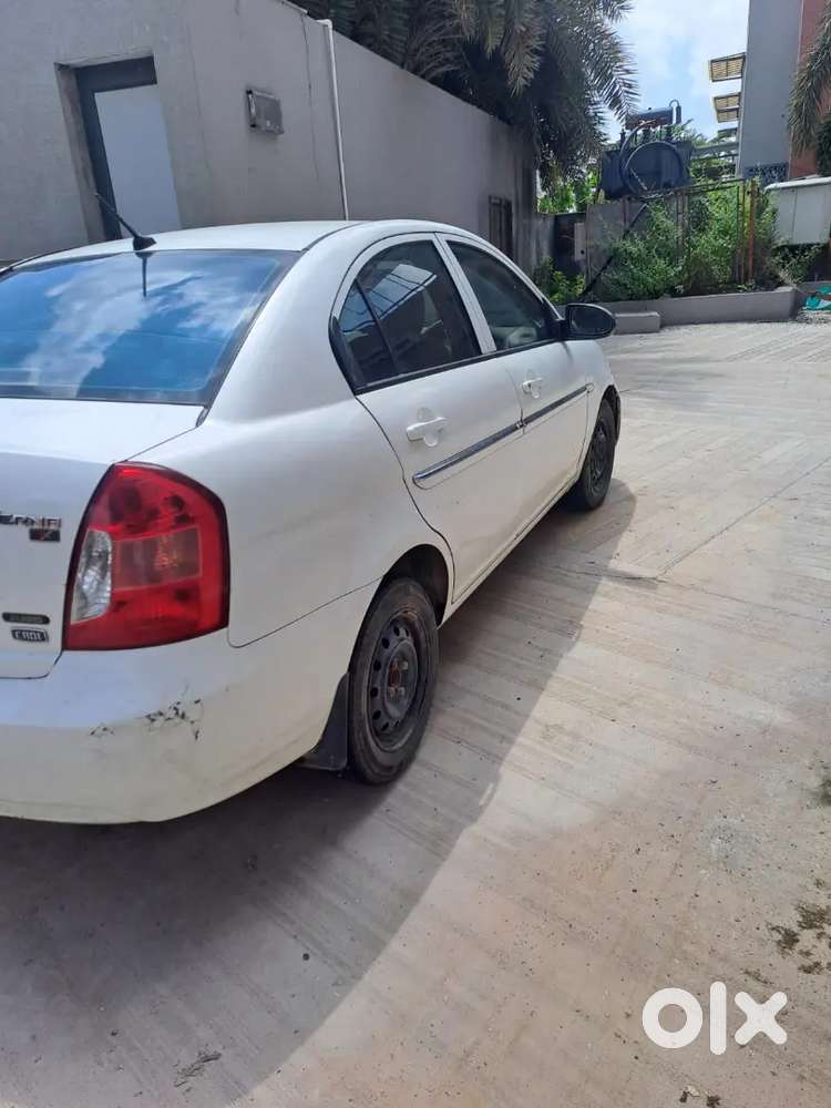Hyundai Verna 2010