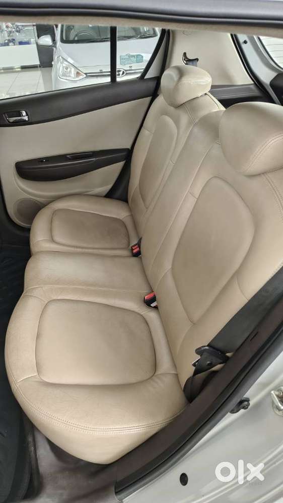 Hyundai I20 Asta 1.4 At With Avn, 2012, Petrol