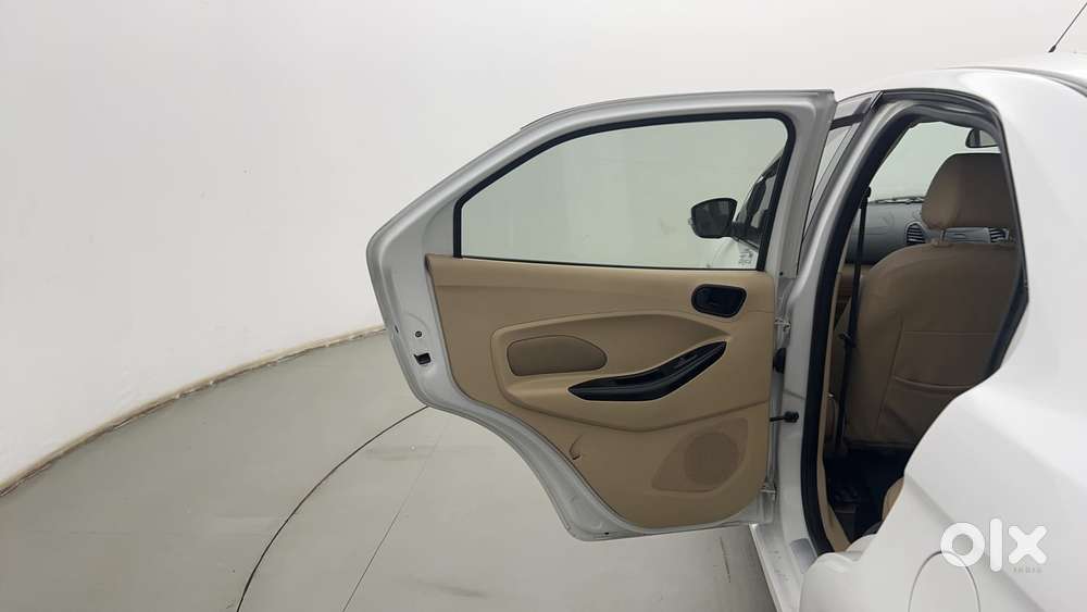 Ford Figo Aspire Titanium, 2017, Petrol