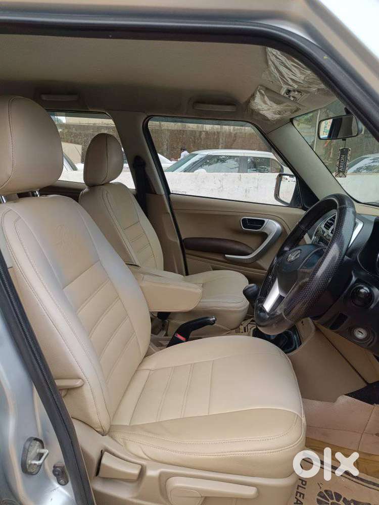 Mahindra Tuv 300 T8, 2017, Diesel