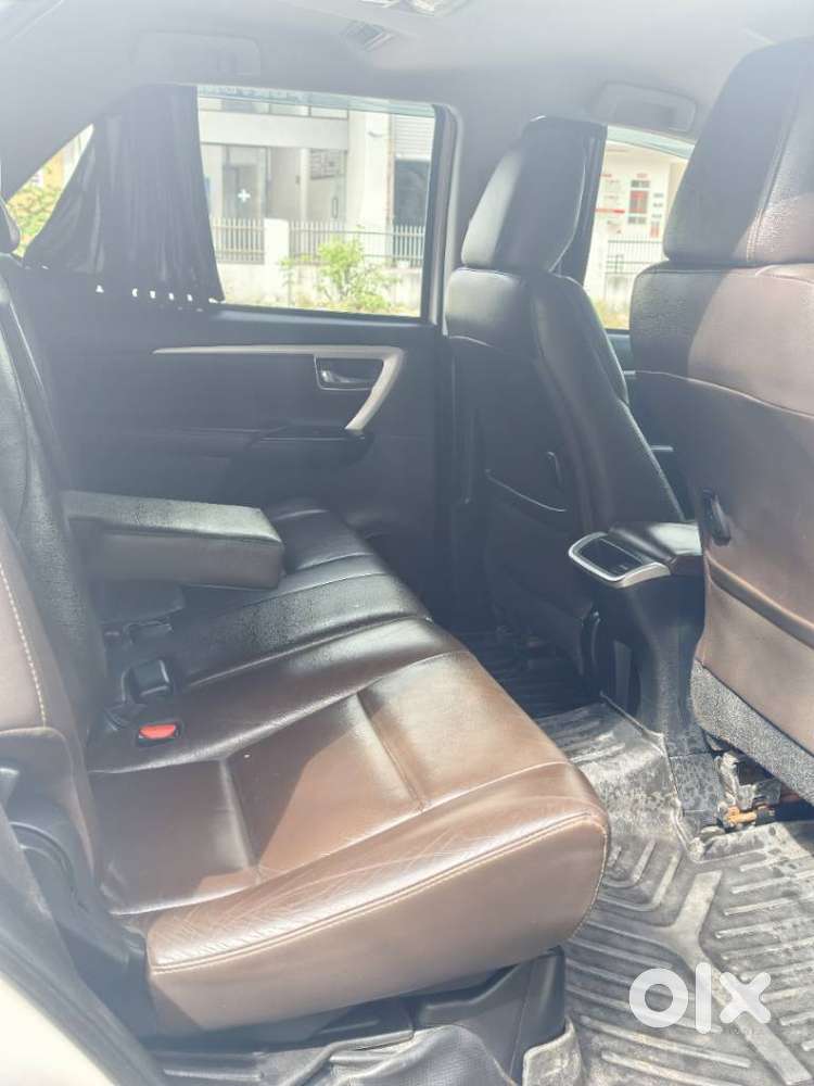 Toyota Fortuner 4x2 Manual, 2017, Diesel