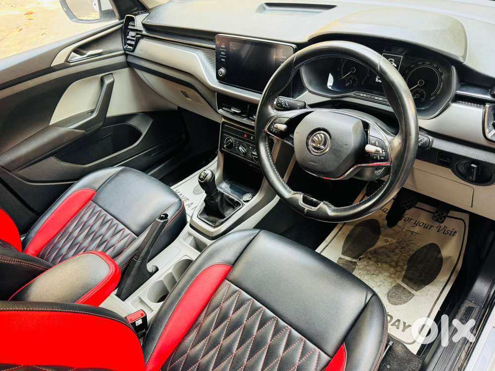 Skoda Kushaq Ambition 1.0l Tsi Mt, 2023, Petrol