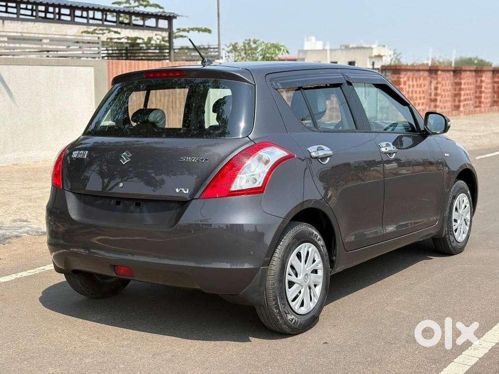 Maruti Suzuki Swift Vxi, 2017, Petrol