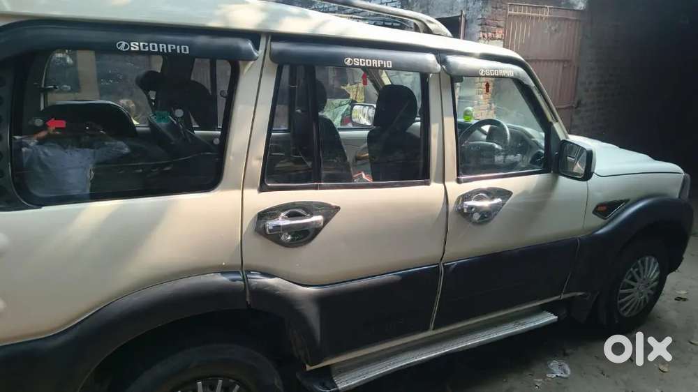 Mahindra Scorpio 2015 Diesel 140000 Km Driven