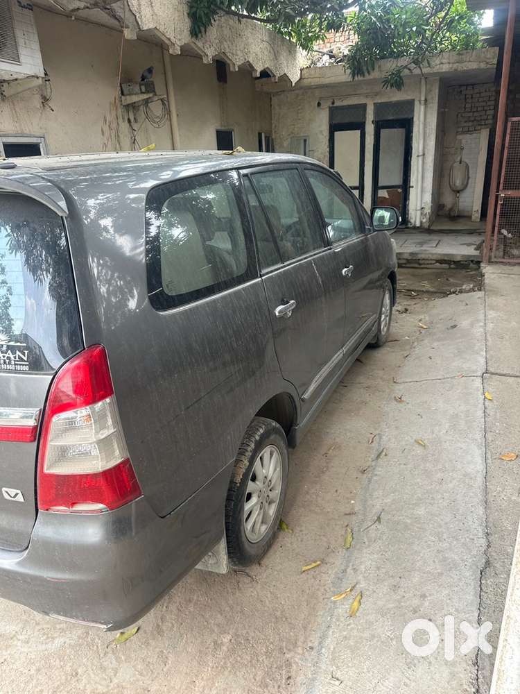 Toyota Innova 2013 Diesel Well Maintained