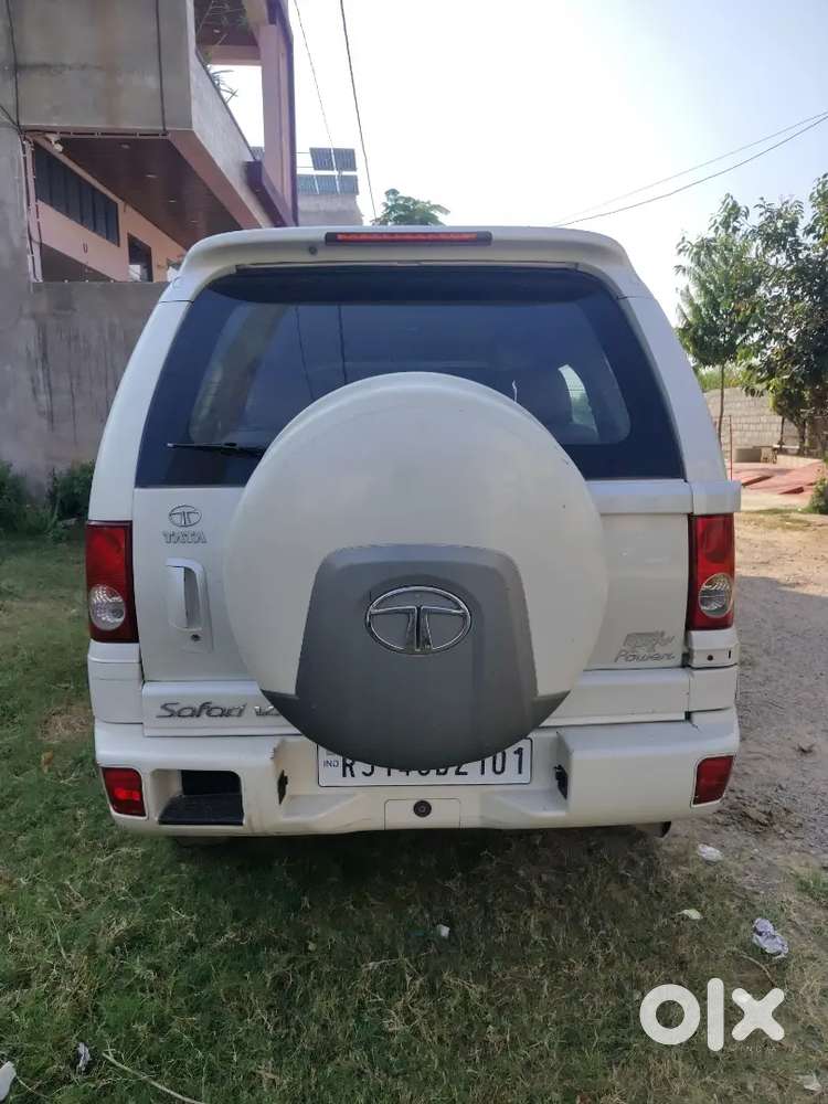 Tata Safari Dicor 2011