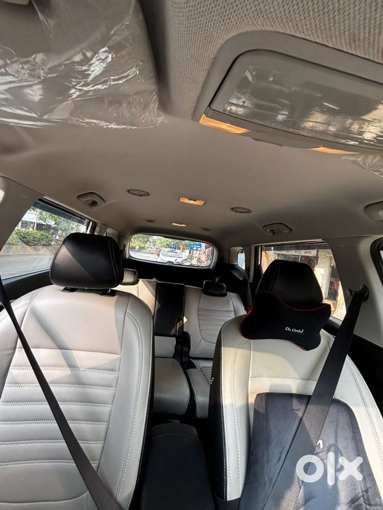 Less Driven Kia Carens With Service Pack And Extended Warenty
