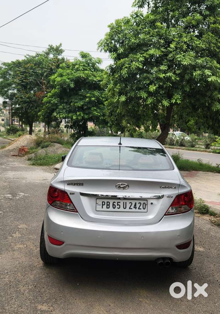Hyundai Verna, 2013
