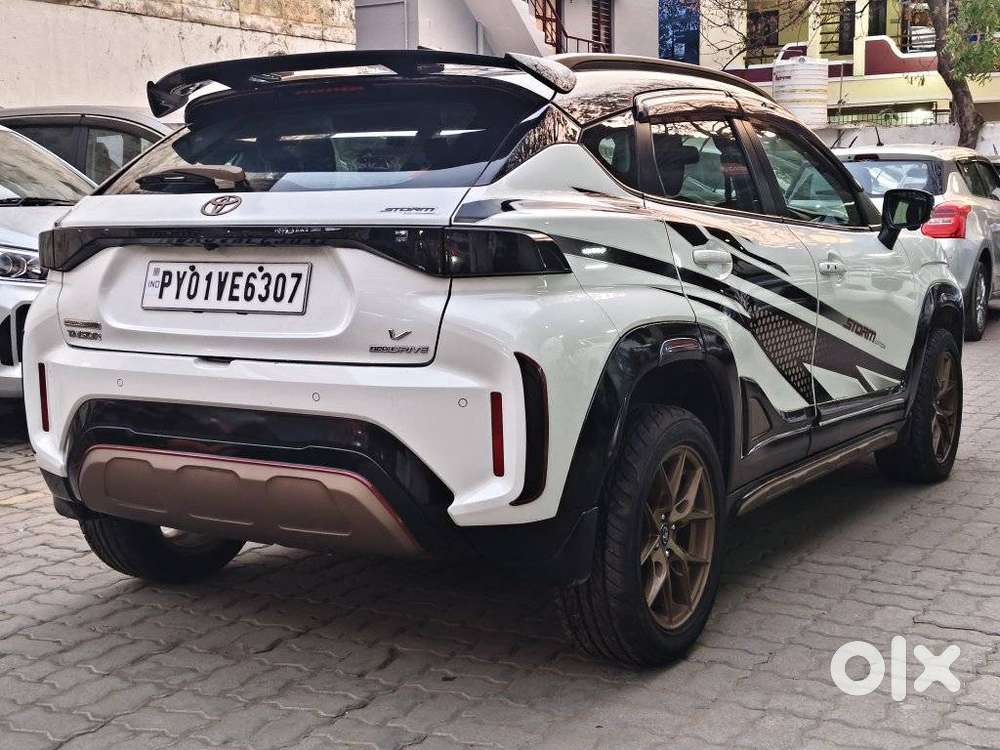 Toyota Urban Cruiser Taisor V 1.0 Petrol At Dual Tone, 2025, Petrol