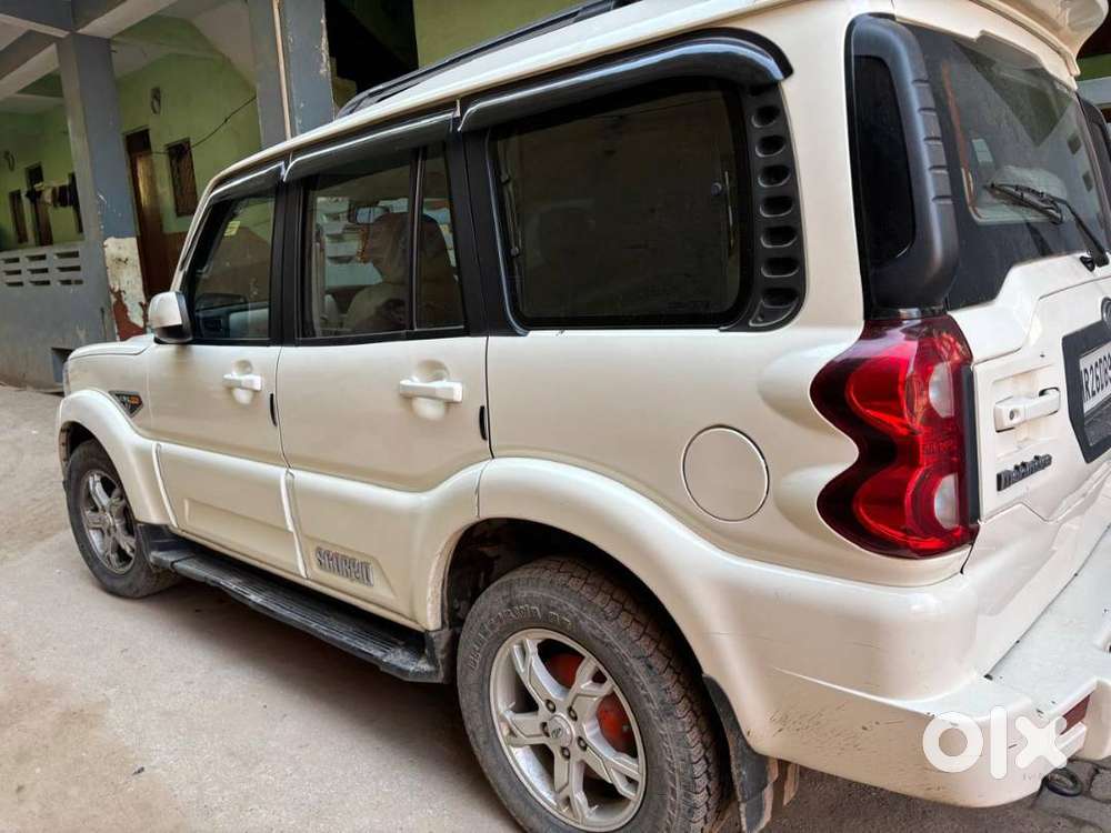 Mahindra Scorpio 2017 Diesel Well Maintained