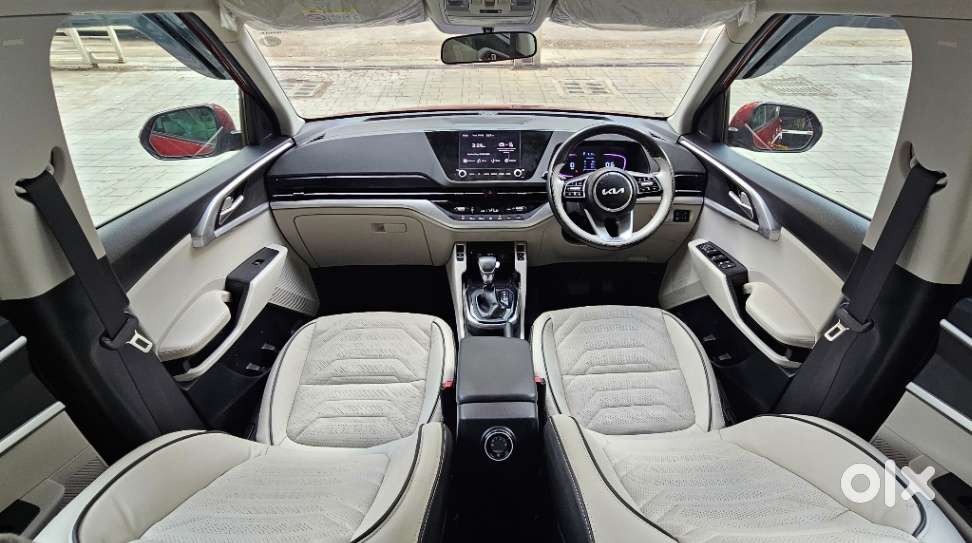 Kia Carens 1.4 Prestige Plus Turbo Dct 7 Str, 2024, Petrol