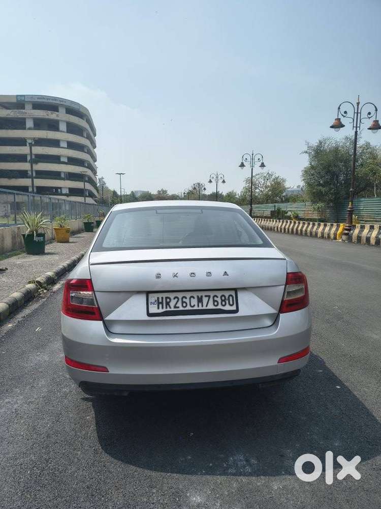 Skoda Octavia 1.8 Elegance Tsi At, 2015, Petrol