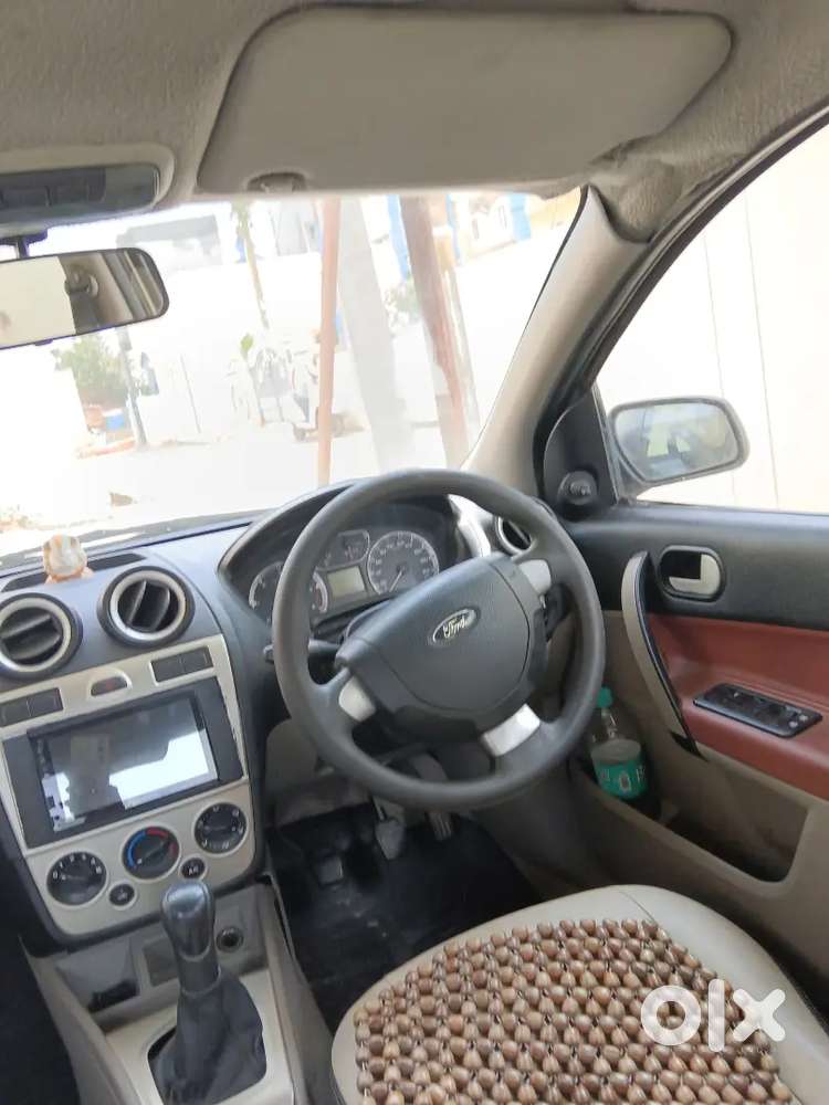 Ford Fiesta 1.4 Zxi 2010