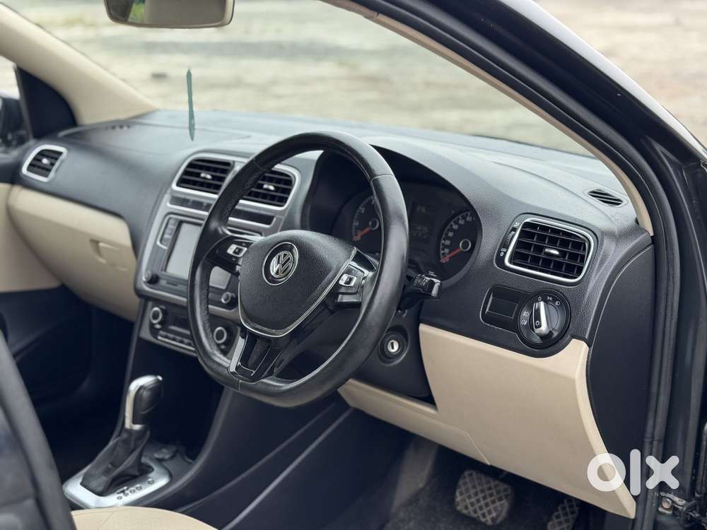Volkswagen Vento 1.2 Tsi Highline Plus At, 2020, Petrol