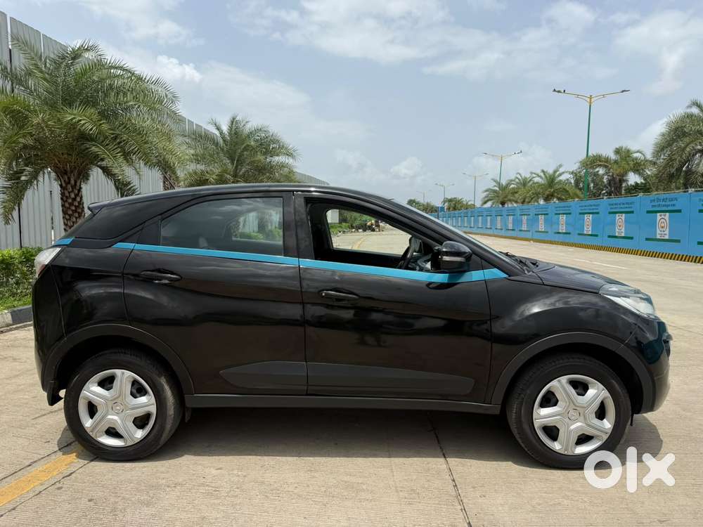 Tata Nexon 1.5 Revotorq Xm (s), 2018, Petrol