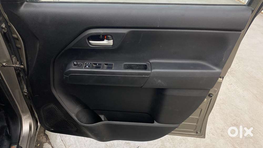 Maruti Suzuki Wagon R Zxi Amt 1.2, 2021, Petrol