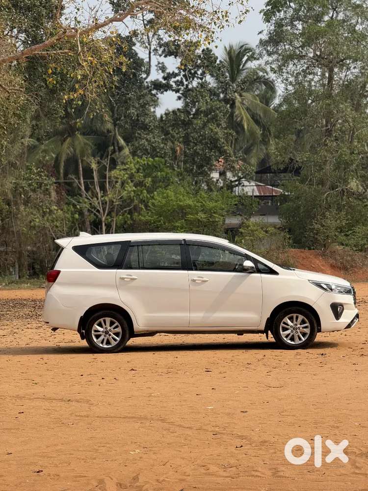 Toyota Innova Crysta 2017