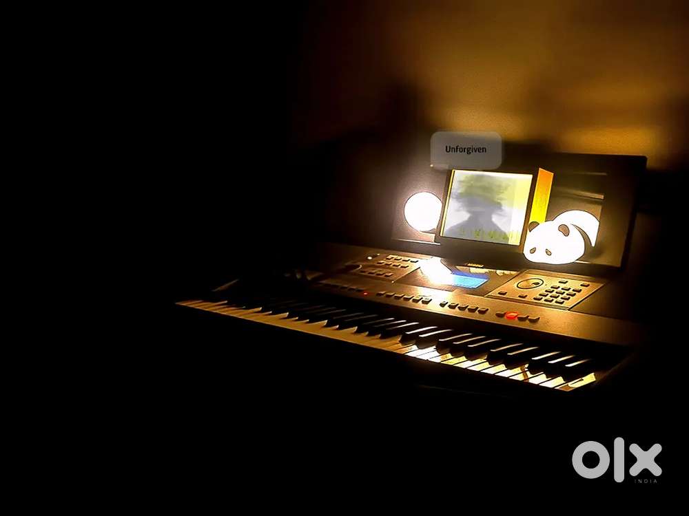 YAMAHA PSR I500