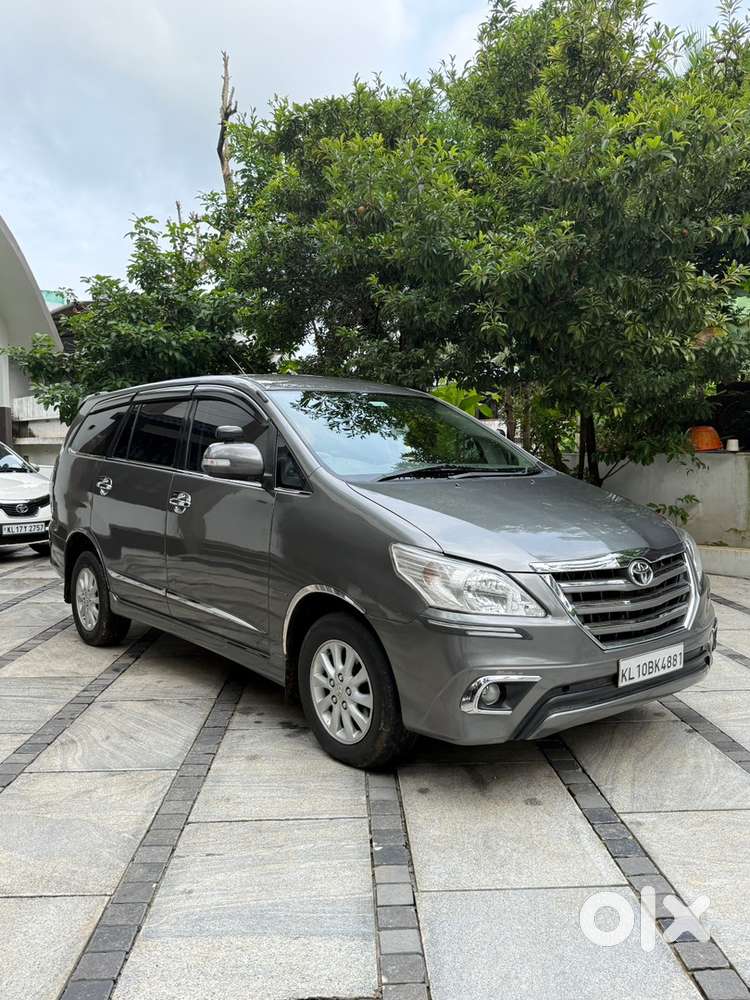 Toyota Innova 2013 Diesel Well Maintained