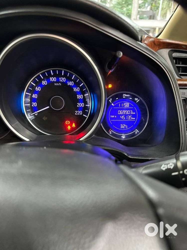 Honda Jazz V Automatic, 2016, Petrol