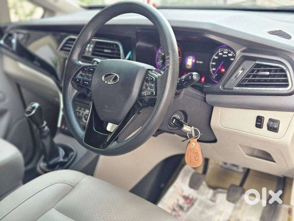 Mahindra Marazzo M8, 2018, Diesel