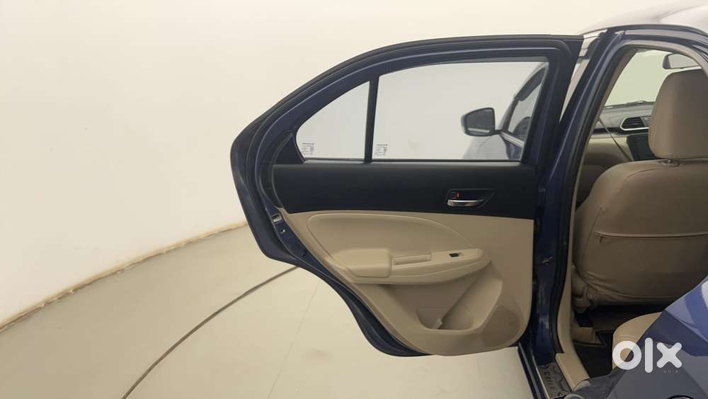 Maruti Suzuki Dzire 1.2 Vxi, 2023, Petrol