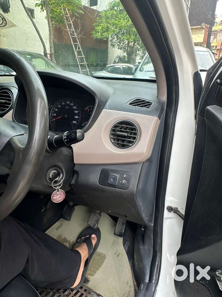 Hyundai Xcent 2018 Petrol