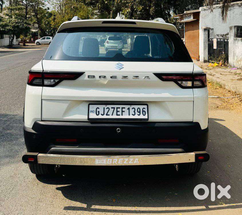 Maruti Suzuki Brezza 1.5 Lxi Smart Hybrid, 2024, Petrol
