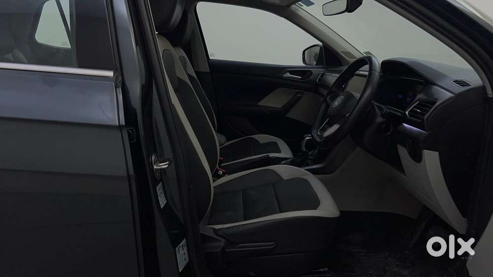 Volkswagen Taigun Topline 1.0 Tsi At (electric Seats), 2022, Petrol