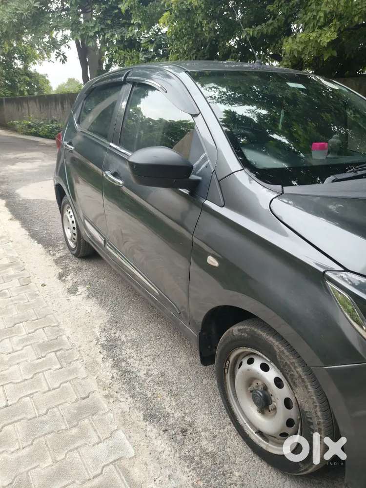 Tata Tiago Xt Icng 2023 Drive