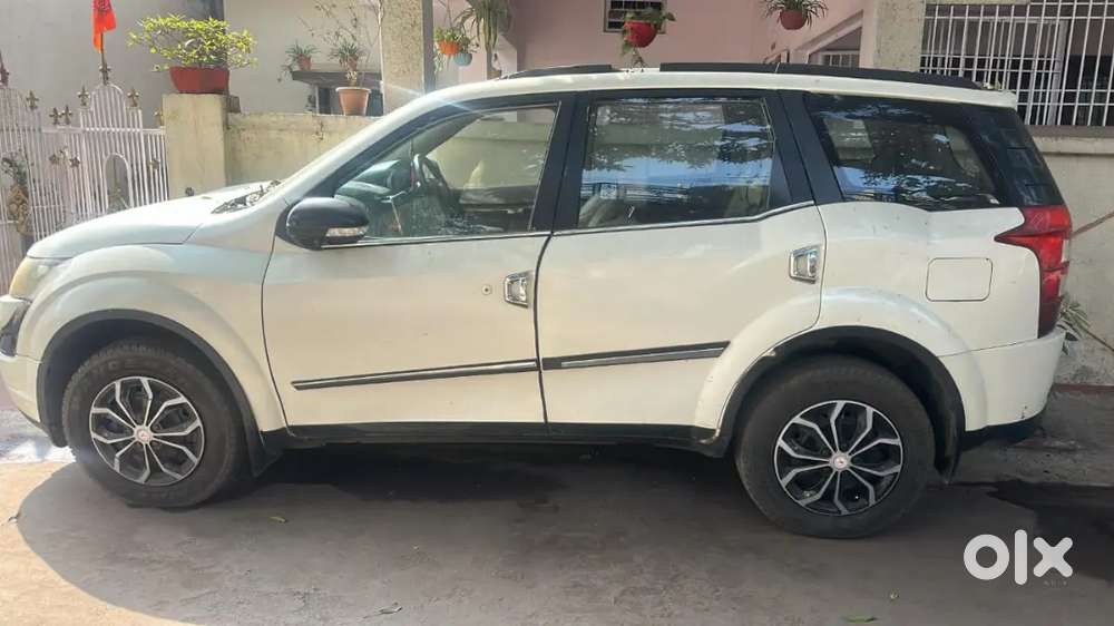 Mahindra Xuv500 2015