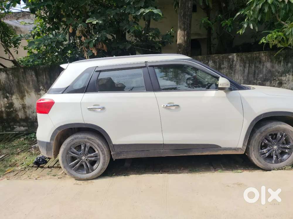 Maruti Suzuki Brezza 1.5 Zxi Plus Hybrid 2018
