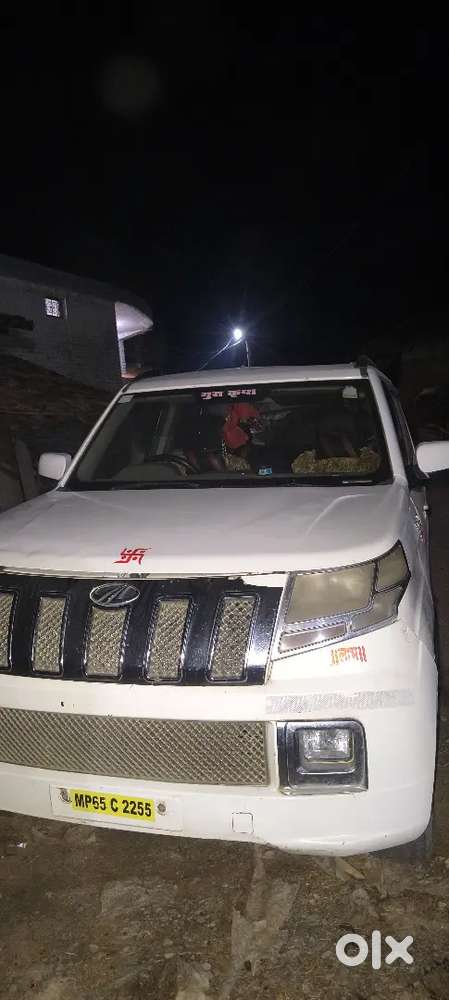 Mahindra Tuv 300 2017 Diesel Well Maintained