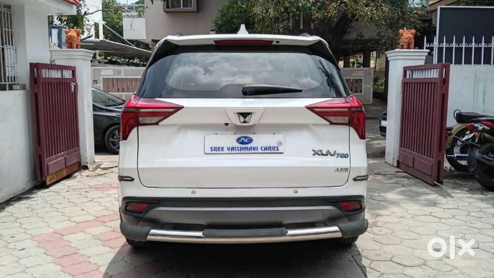 Mahindra Xuv700 2.0 Ax 5 Petrol Mt 7 Str, 2022, Petrol