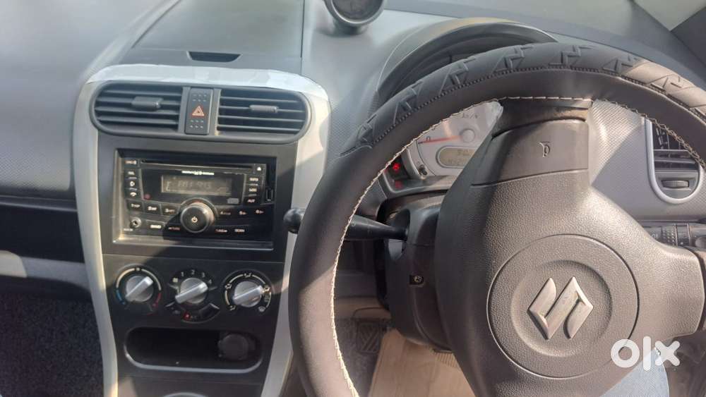 Maruti Suzuki Ritz Vxi, 2013, Petrol