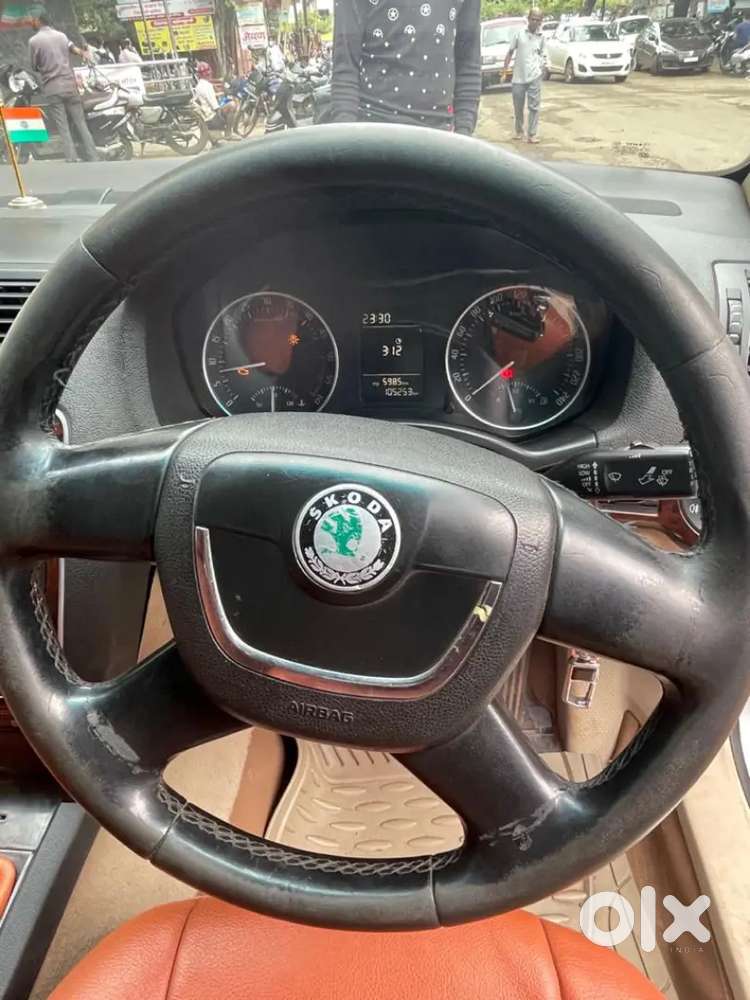 Skoda Laura 2010 मैन्युअल डीज़ल  2030