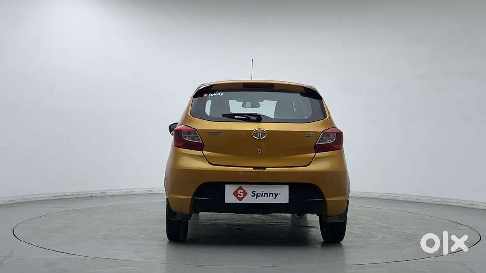 Tata Tiago Xza, 2017, Petrol