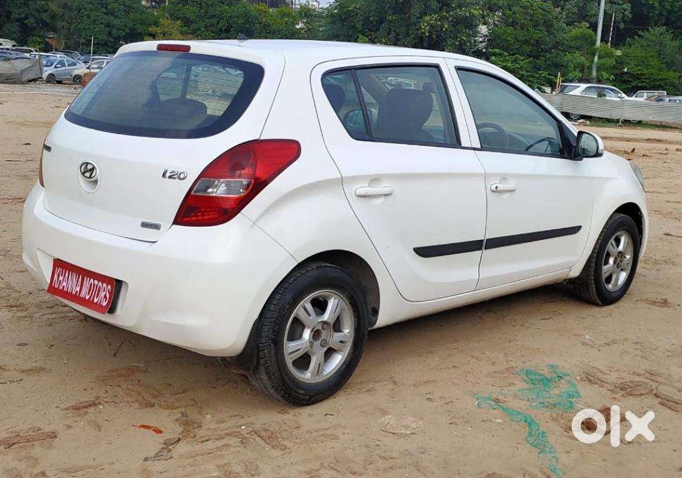 Hyundai I20 Petrol Spotz, 2011, Petrol