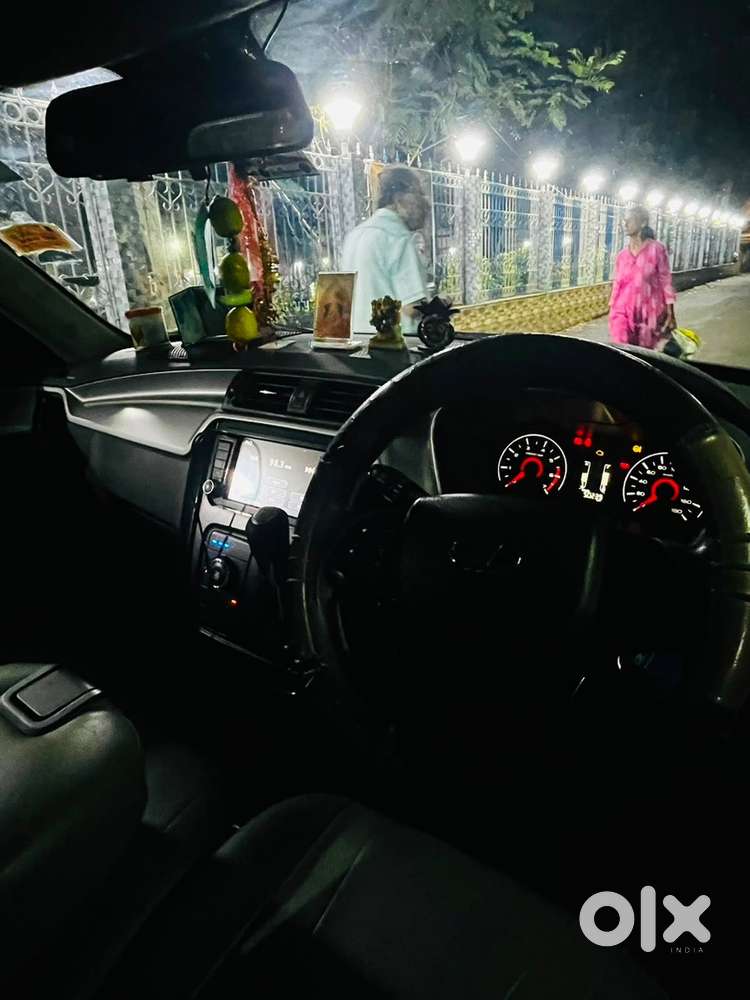 Mahindra 2019 Car Petrol